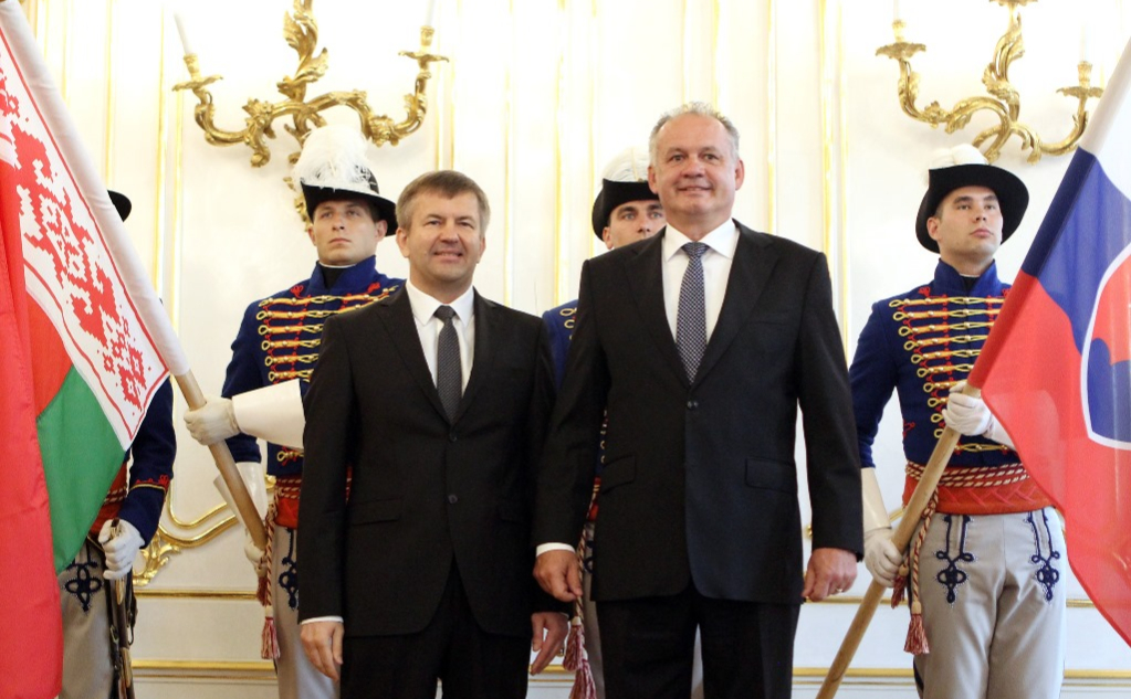 Игорь Лещеня (слева) и экс-президент Словакии Андрей Киска
