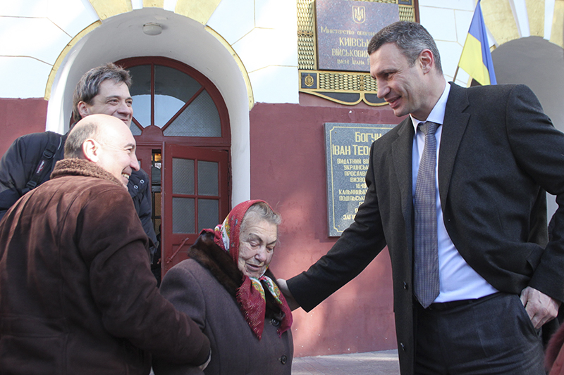 Мэр Киева Виталий Кличко после голосования провел встречу с избирателями.&nbsp;