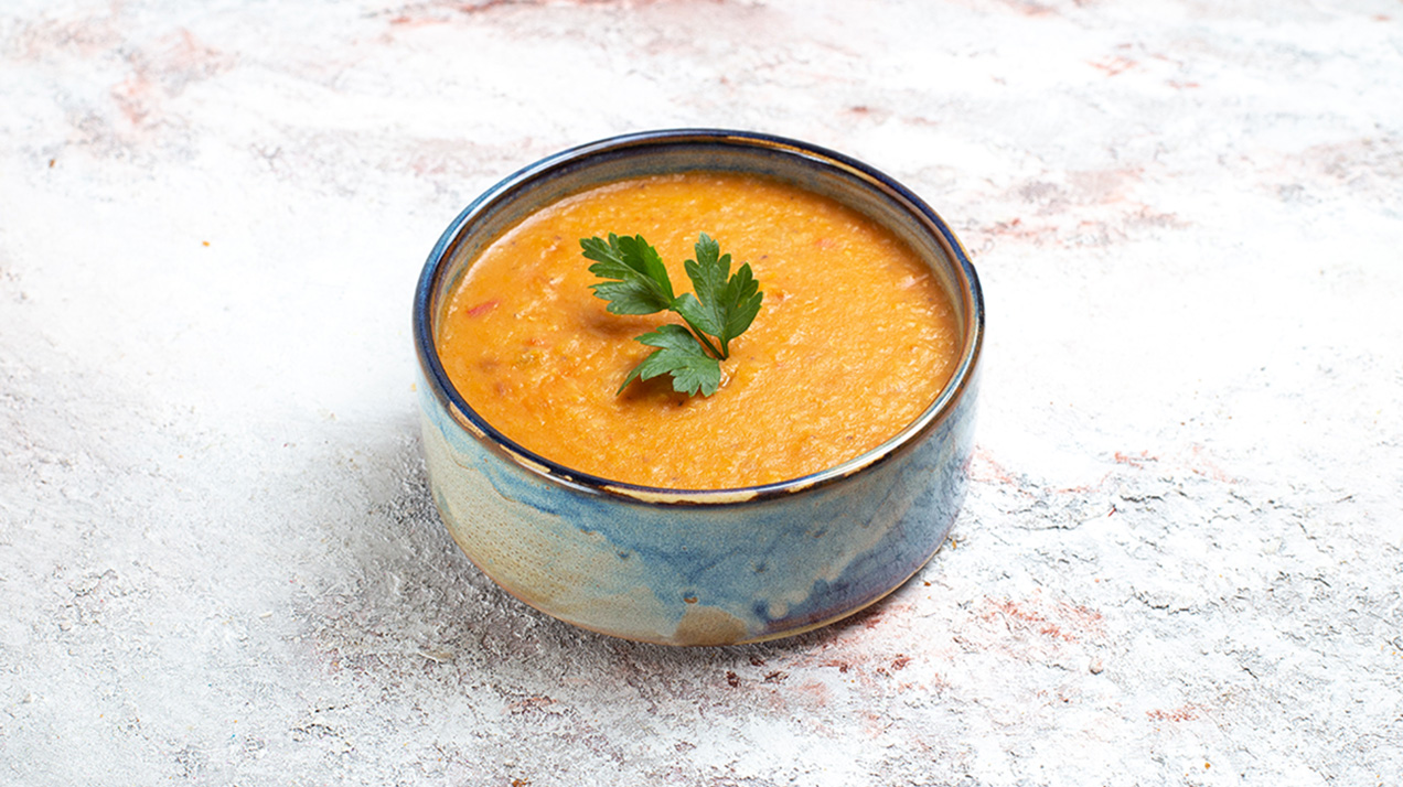 Горячо сейчас: 12 супов, которые согреют быстрее пледа