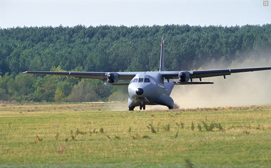 Военно-транспортный самолет Airbus CN235&nbsp;