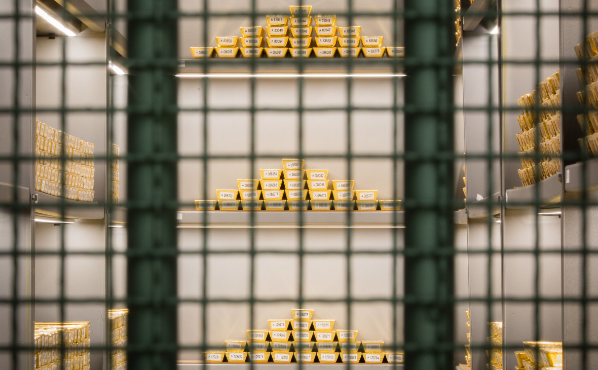 Золотые слитки в хранилище Deutsche Bundesbank
