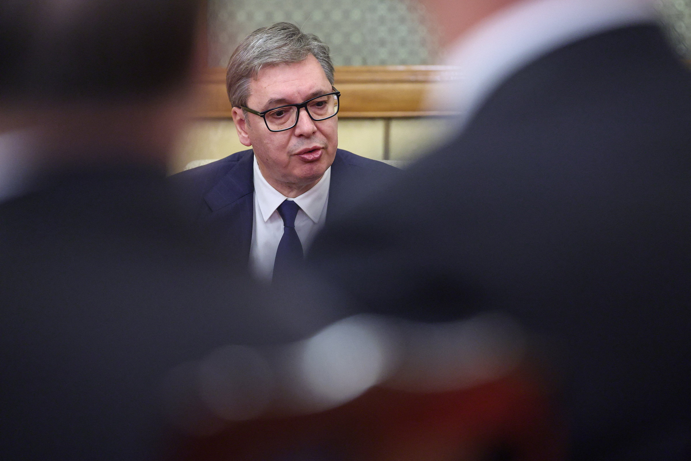 Во время встречи Путин и Вучич (на фото) обсудили сотрудничество в сфере энергетики и антироссийские санкции. Сербский президент заверил, что страна не введет по отношению к России ограничительные меры.