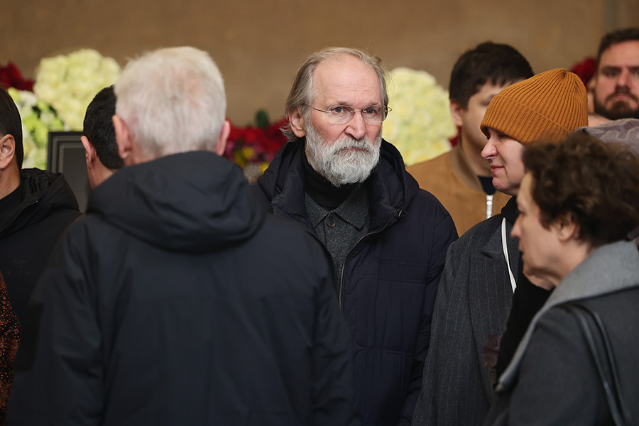 На церемонии был актер Федор Добронравов, сыгравший главную роль в последней киноработе Кеосаяна&nbsp;&mdash; &laquo;Семь дней Петра Семеныча&raquo;.