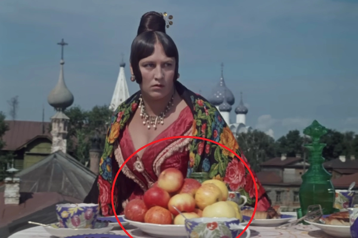 Нонна Мордюкова в роли Домны Евстигневны Белотеловой, кадр из фильма «Женитьба Бальзаминова», режиссер Константин Воинов, 1964 год