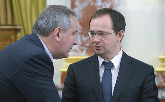 Вице-премьер правительства Дмитрий Рогозин и министр культуры Владимир Мединский