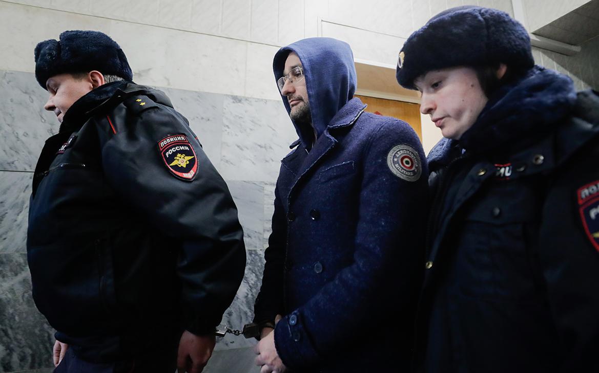 Обвиняемый в хищении экс-замглавы «Росгеологии» ушел на спецоперацию