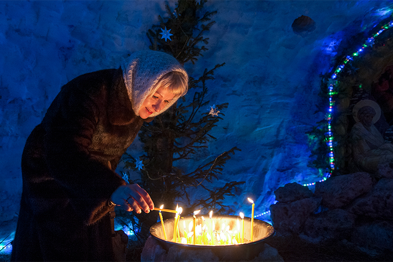 Во время праздничной рождественской службы в Богоявленском соборе в Томске