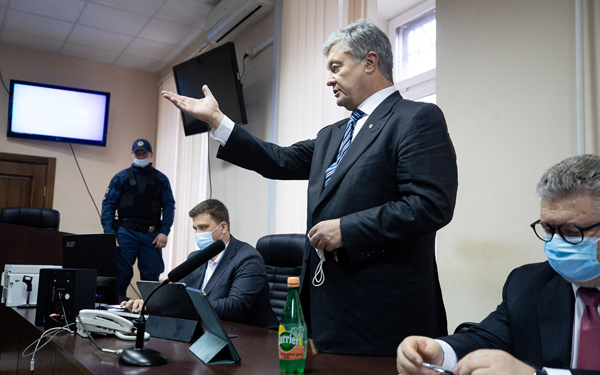 Суд не стал арестовывать Порошенко
