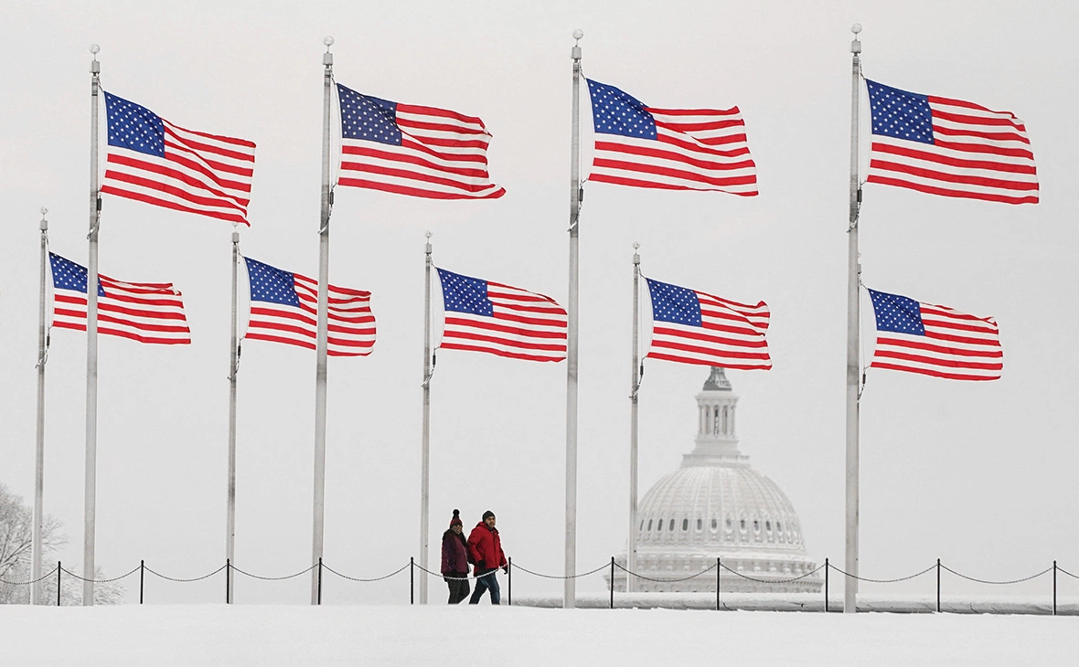 Kevin Lamarque / Reuters