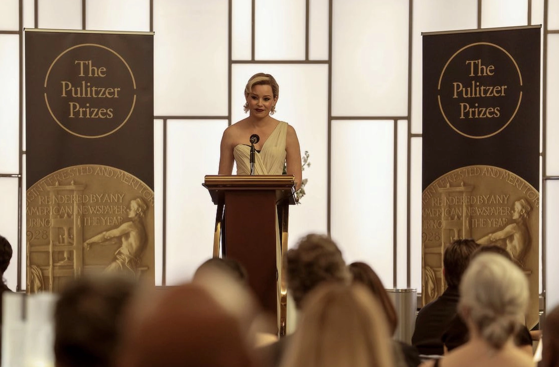 Кадр из сериала «Миниатюрная жена»