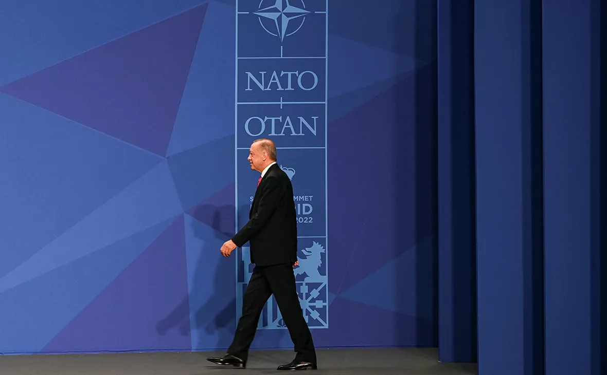 Kenny Holston / Reuters