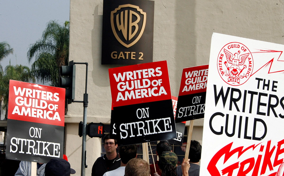 Fred Prouser / File Photo / Reuters