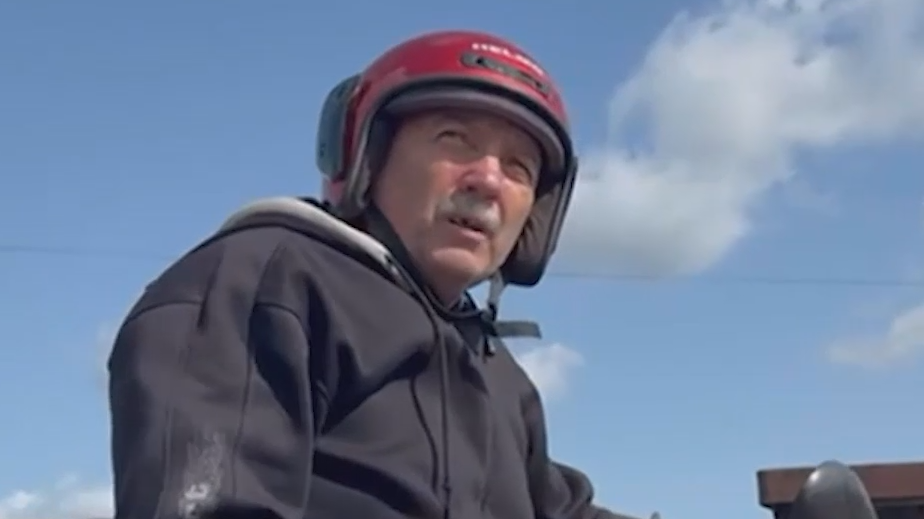 Пассажиры рассказали о первых минутах после крушения поезда под Брянском