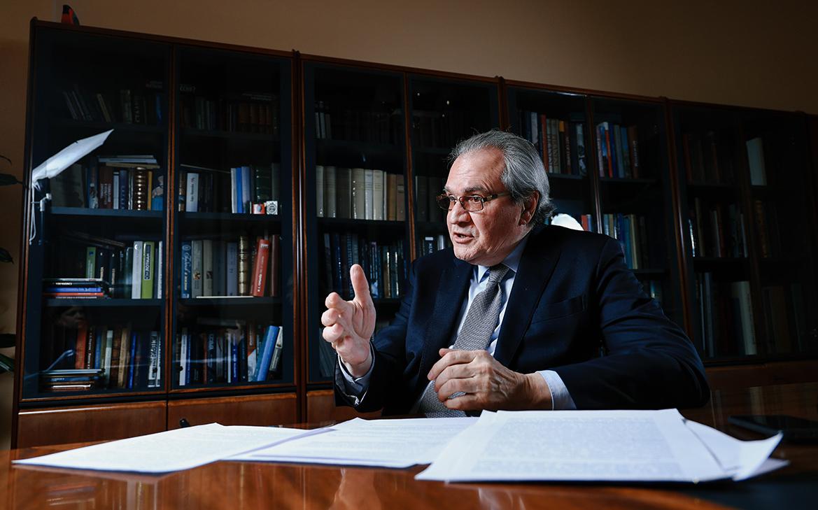 Глава СПЧ назвал анекдотичным ковидный запрет на массовые мероприятия