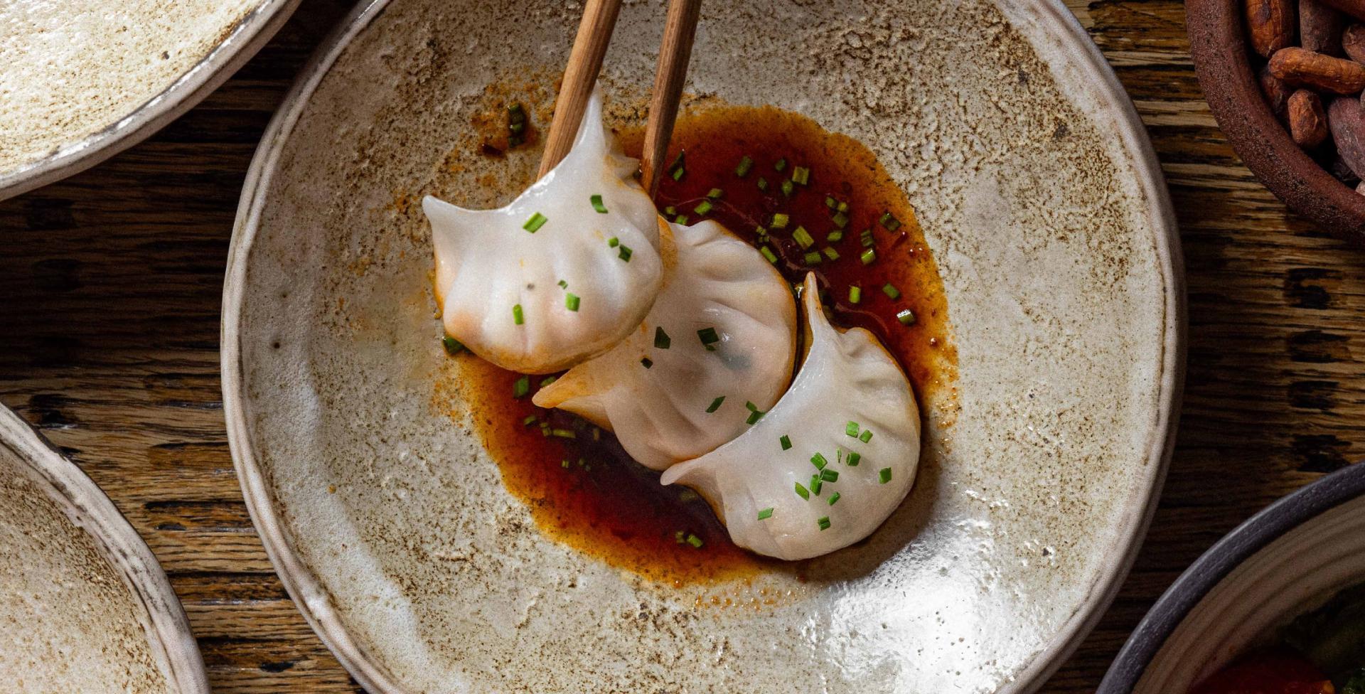 Какой ресторан выбрать: пасхальный бранч, «Пузыри мира» и «уши дракона»