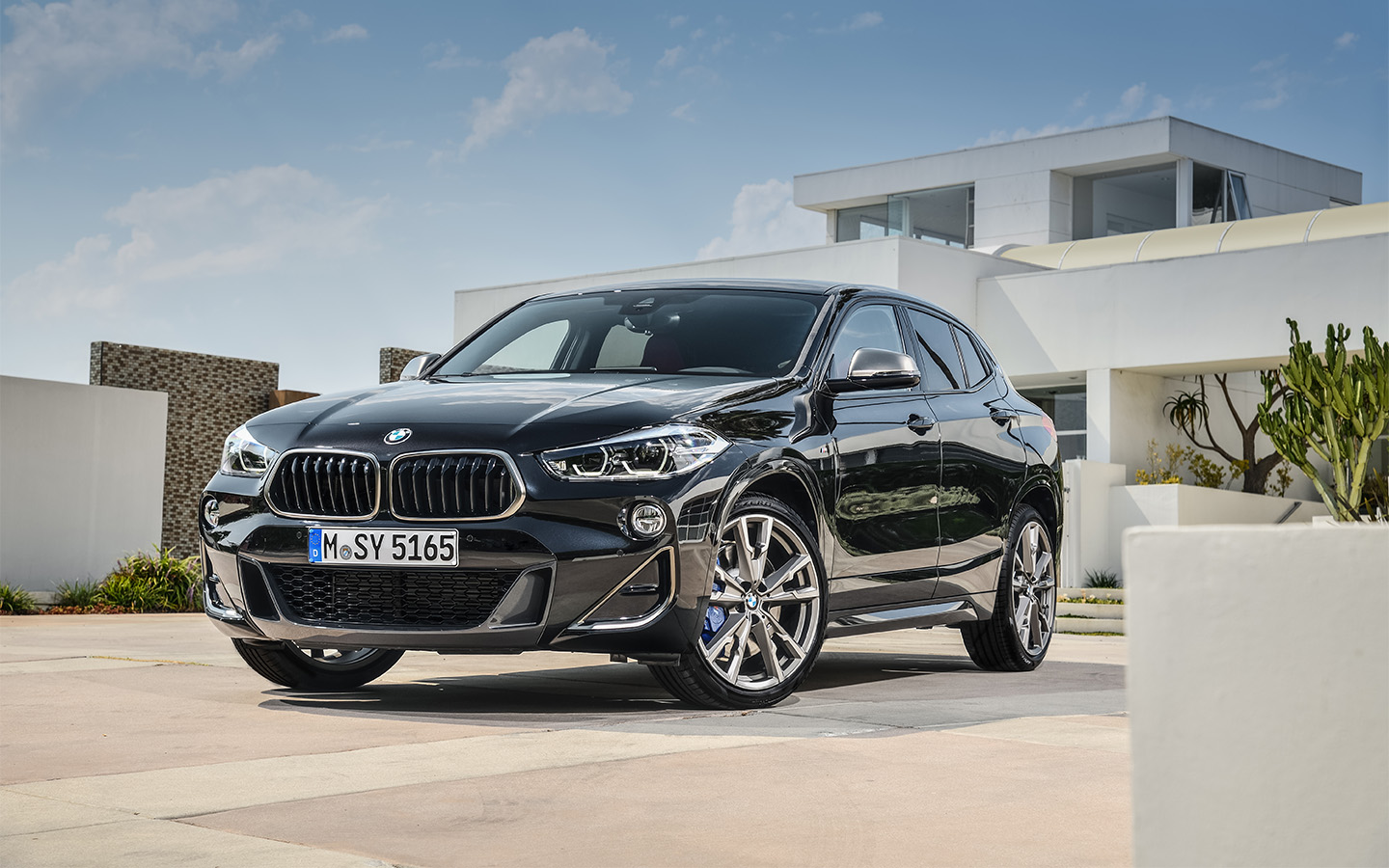 BMW X2