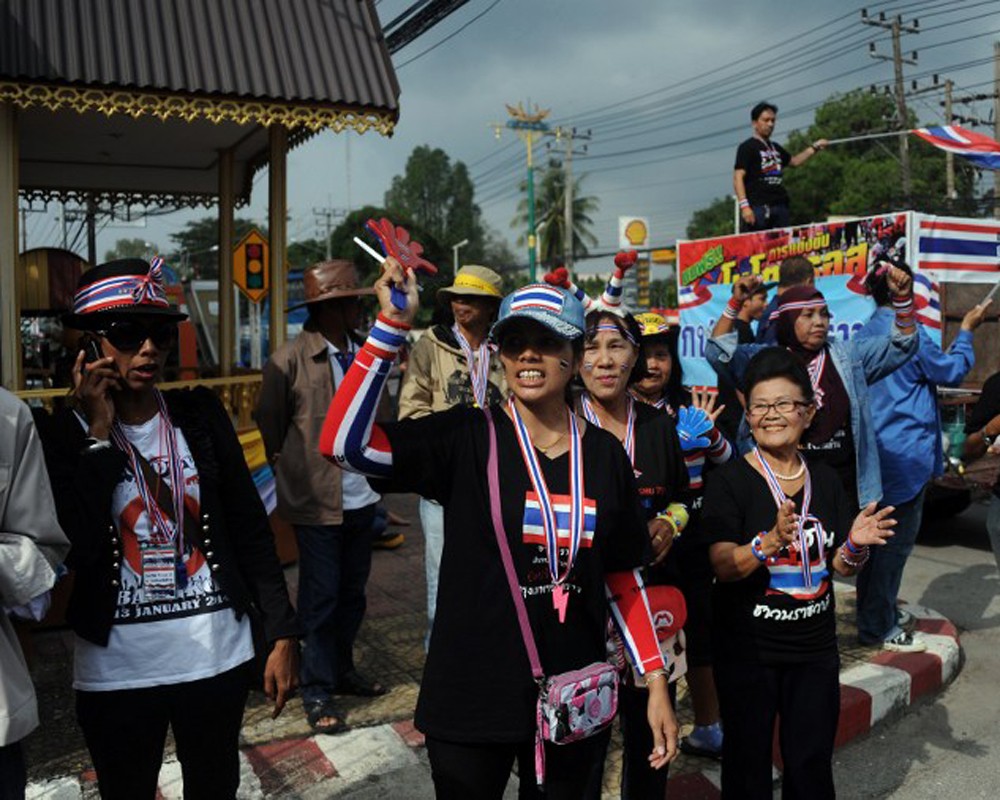 Тайские демонстранты сорвали досрочное голосование 