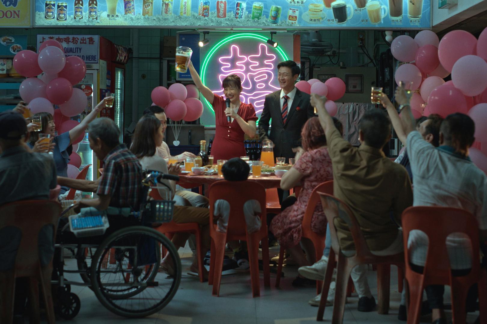 Кадр из&nbsp;фильма &laquo;Мы все чужие&raquo;