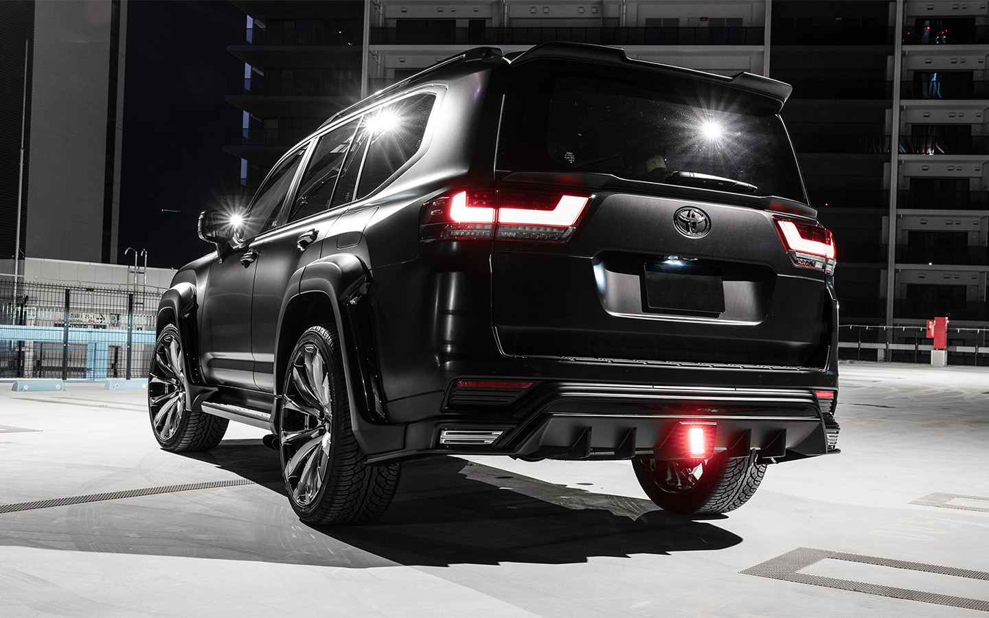 Toyota Land Cruiser 300