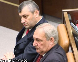 Президенты Абхазии и Ю.Осетии благодарят Россию      
