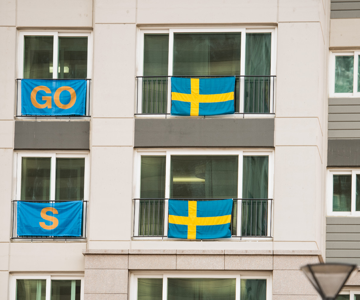 На резиденции шведов красуется надпись Gо Sweden