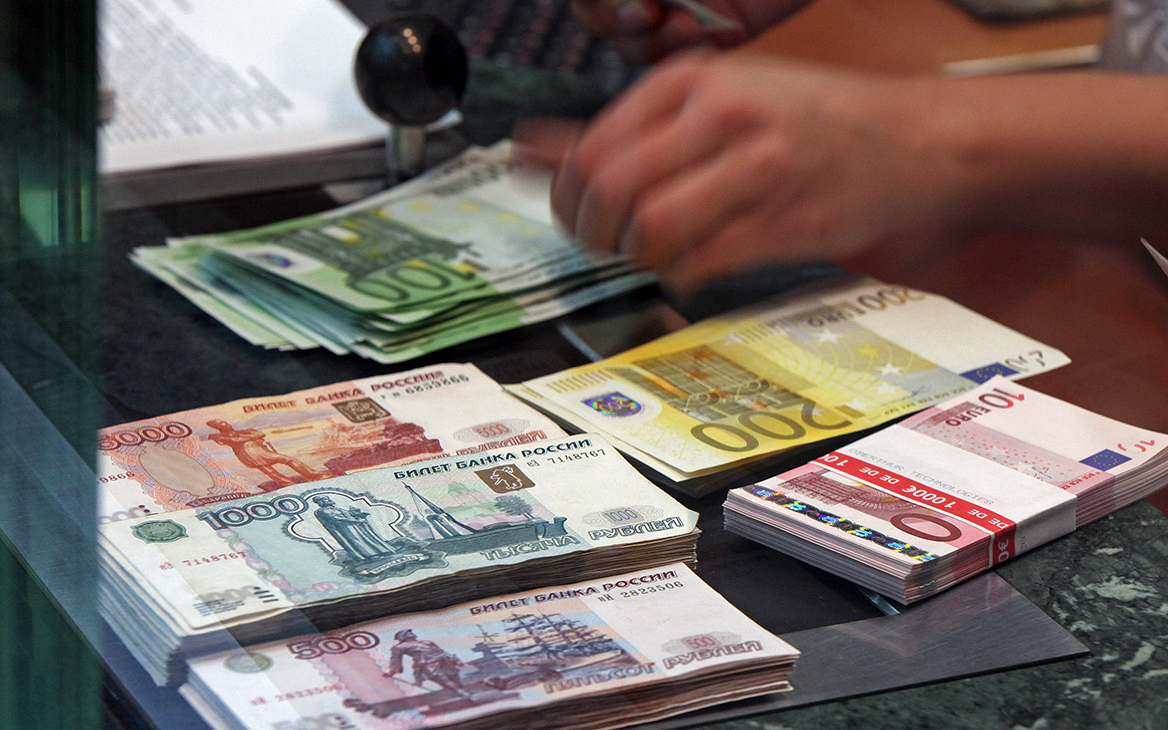 Россия и ЕС создадут группу для перехода на рубли и евро в расчетах
