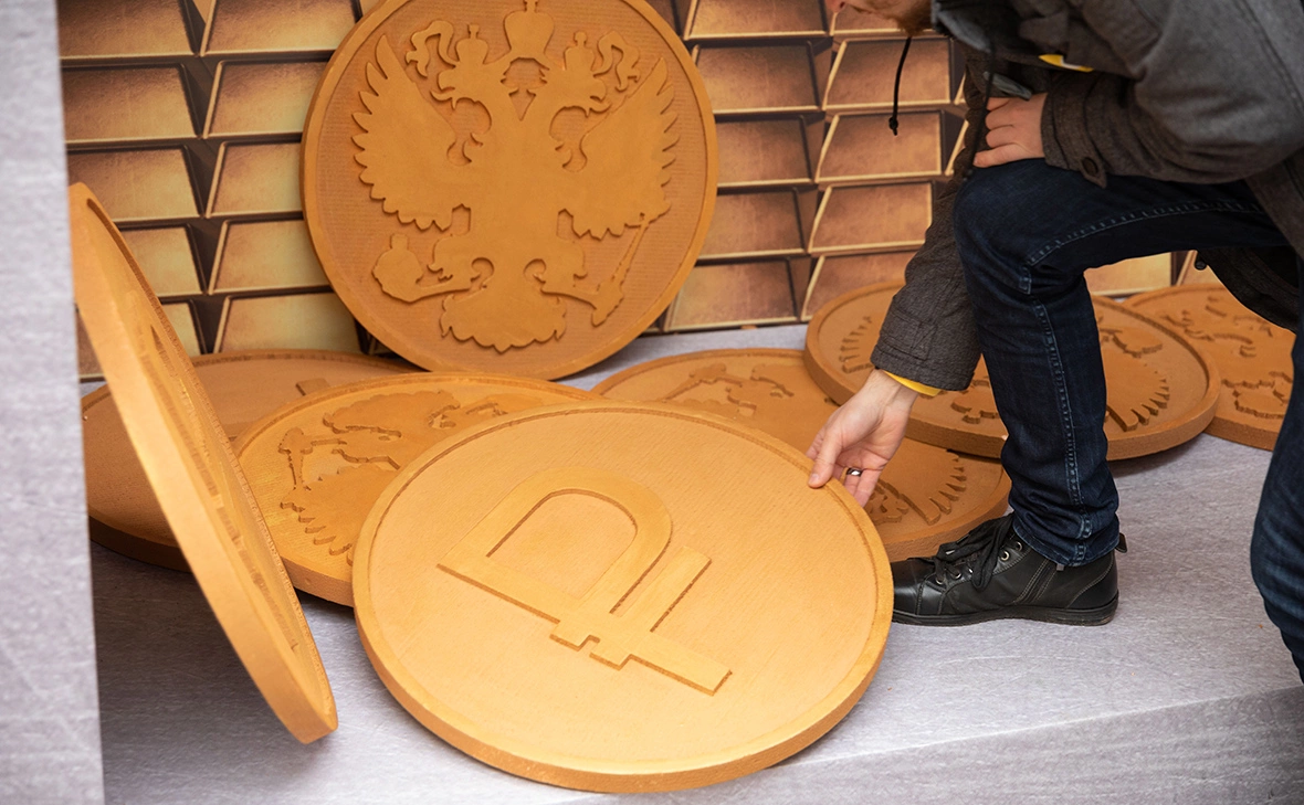 Евгений Разумный / Ведомости / ТАСС