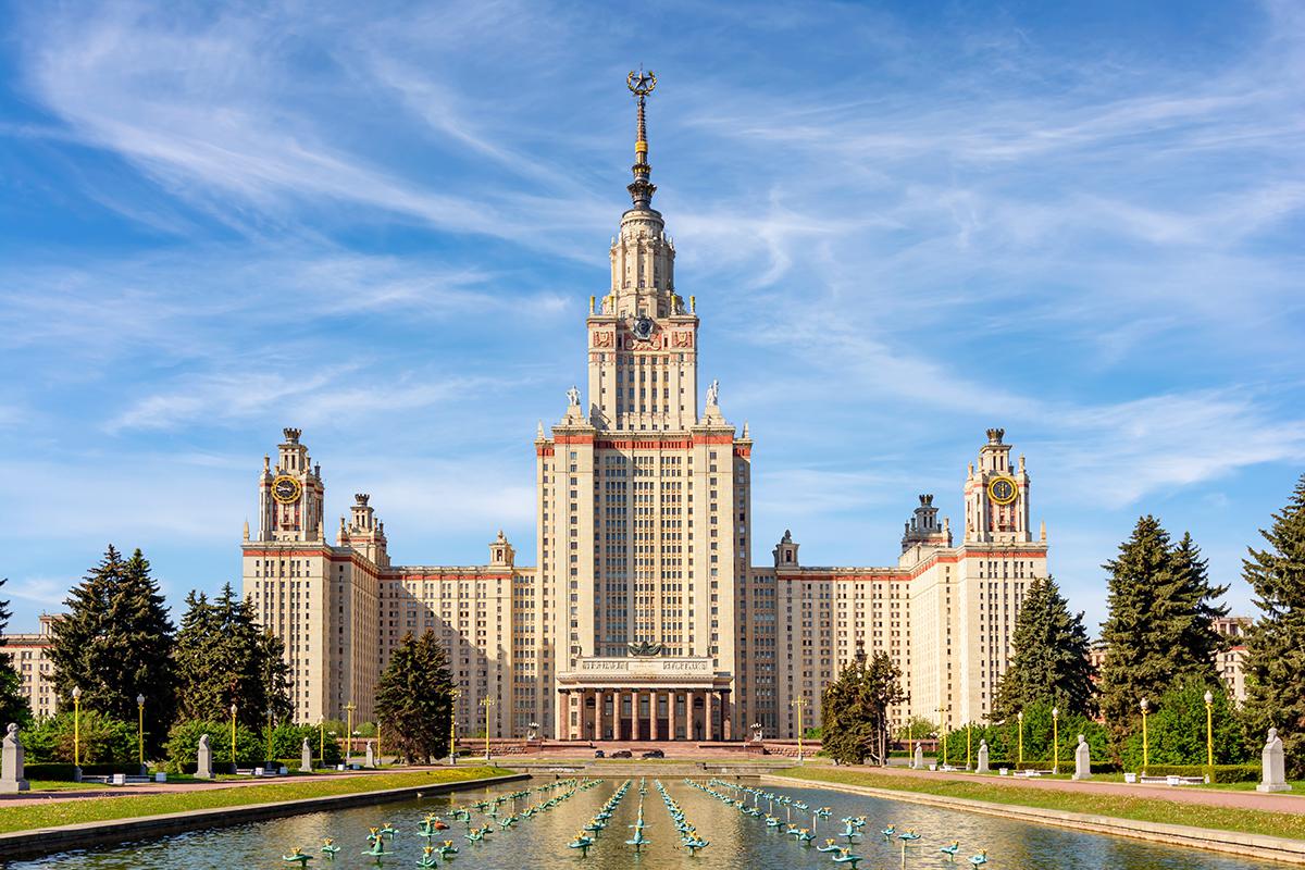 Главное здание МГУ
