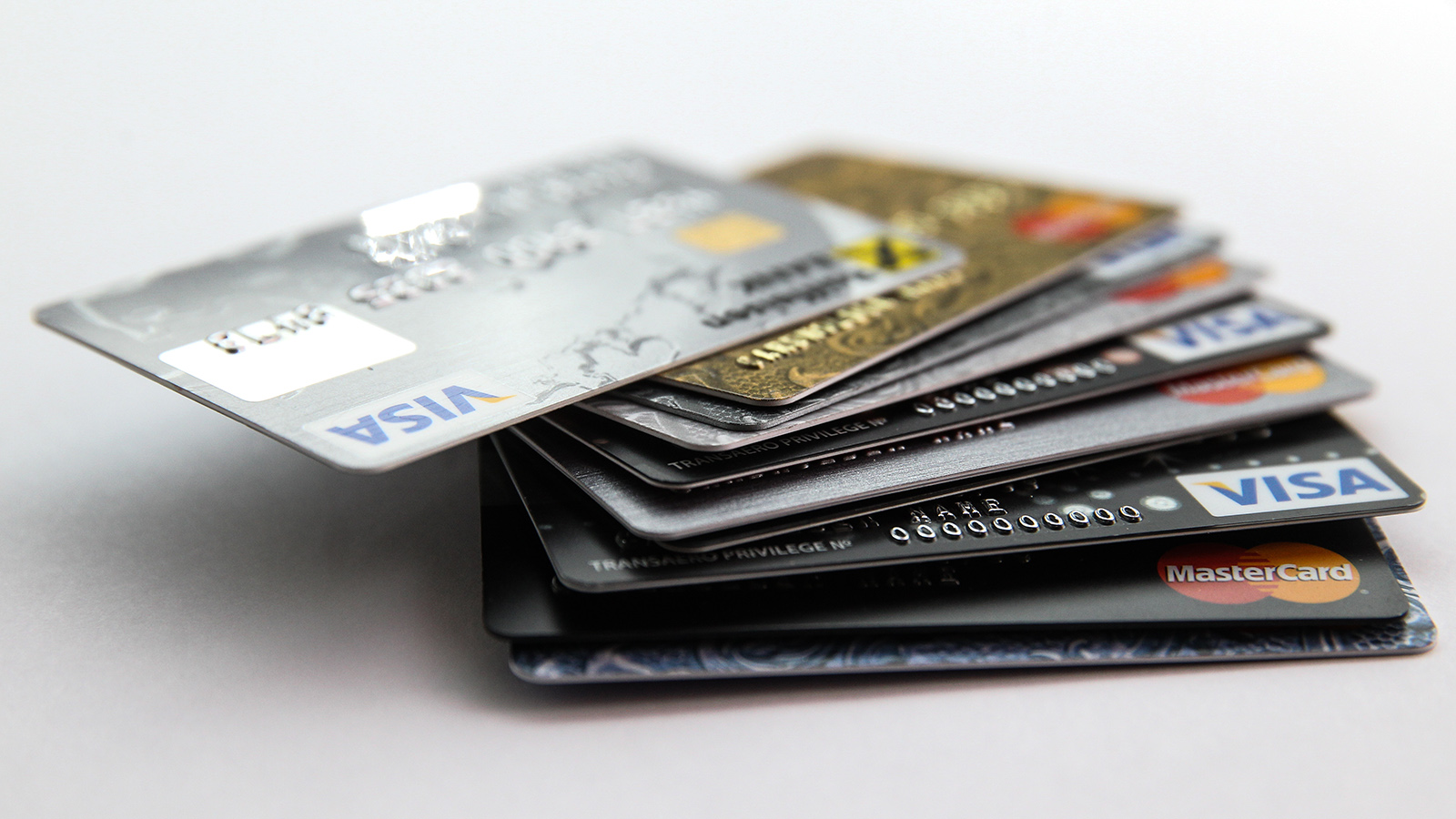 У чипов VISA и Mastercard истекли сертификаты безопасности