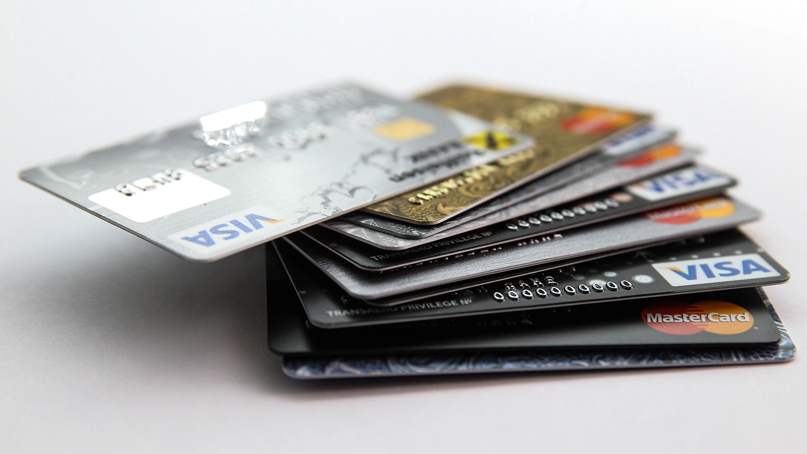 У чипов VISA и Mastercard истекли сертификаты безопасности