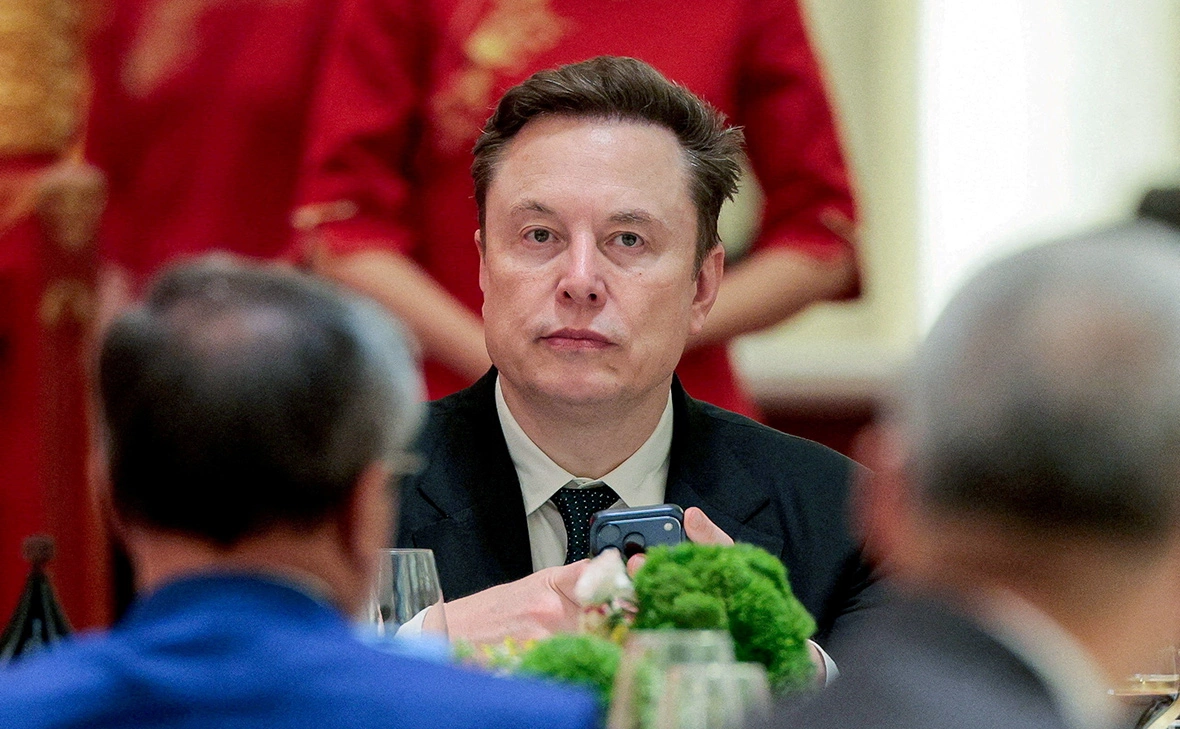Evan Vucci / Reuters