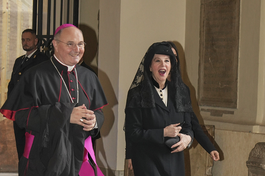 Стефания Сандрелли