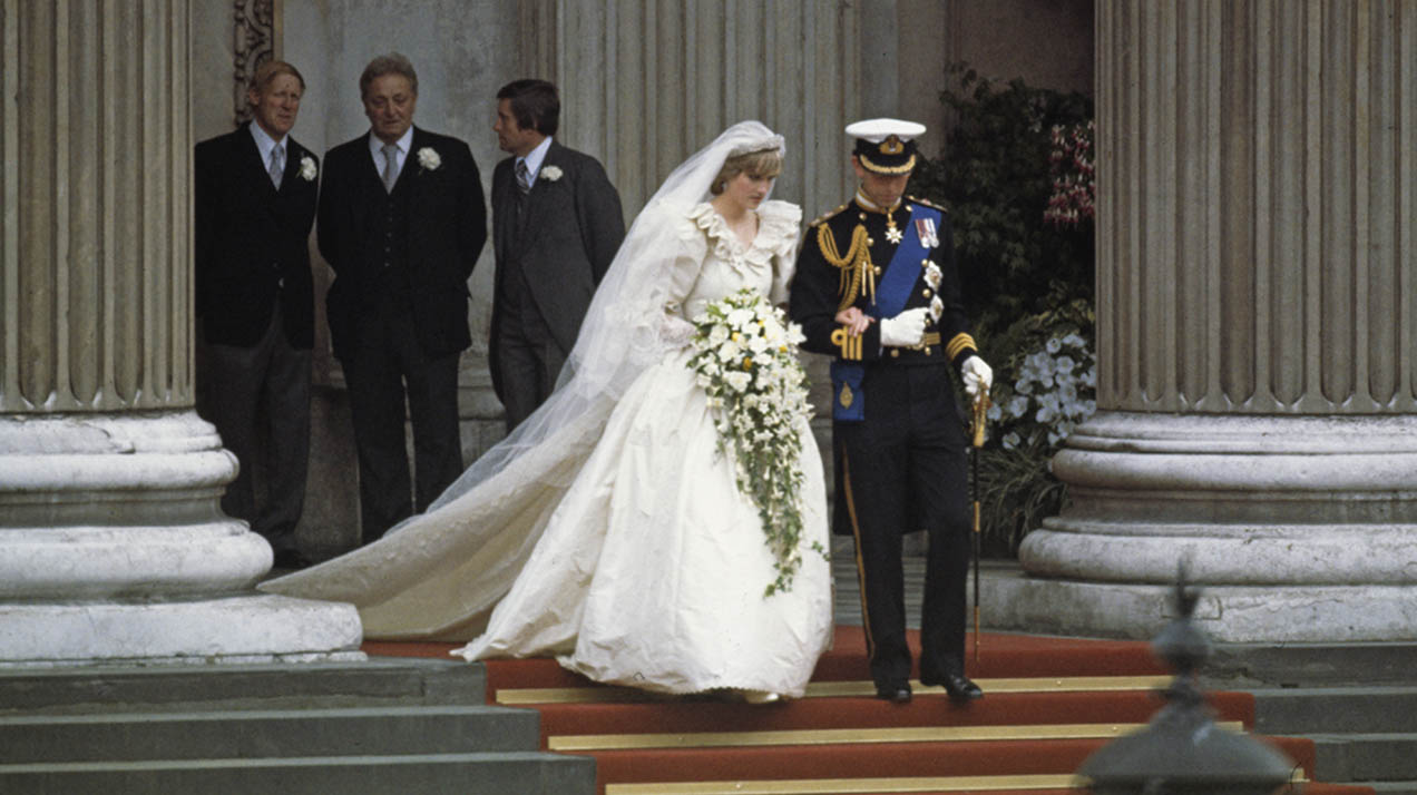 Шампанское со свадьбы леди Дианы и принца Чарльза выставили на аукцион