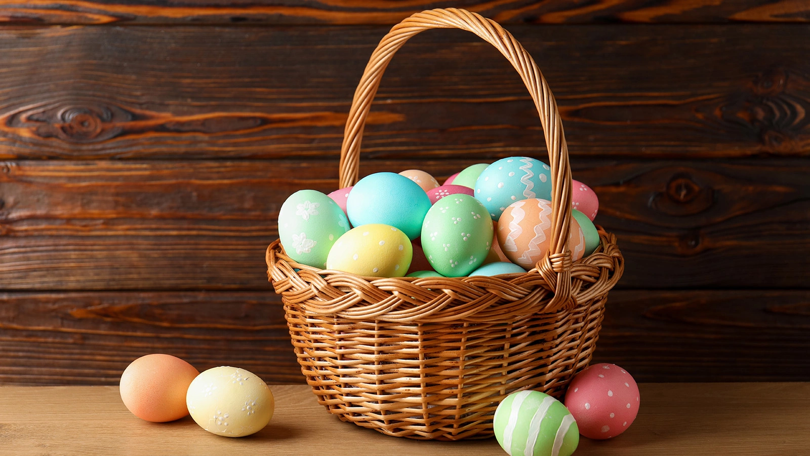 Как покраска яиц к Пасхе влияет на их на срок годности. Эксперт объяснила