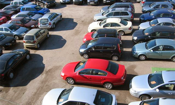 Спрос на подержанные автомобили среди иностранцев вырос из-за падения рубля