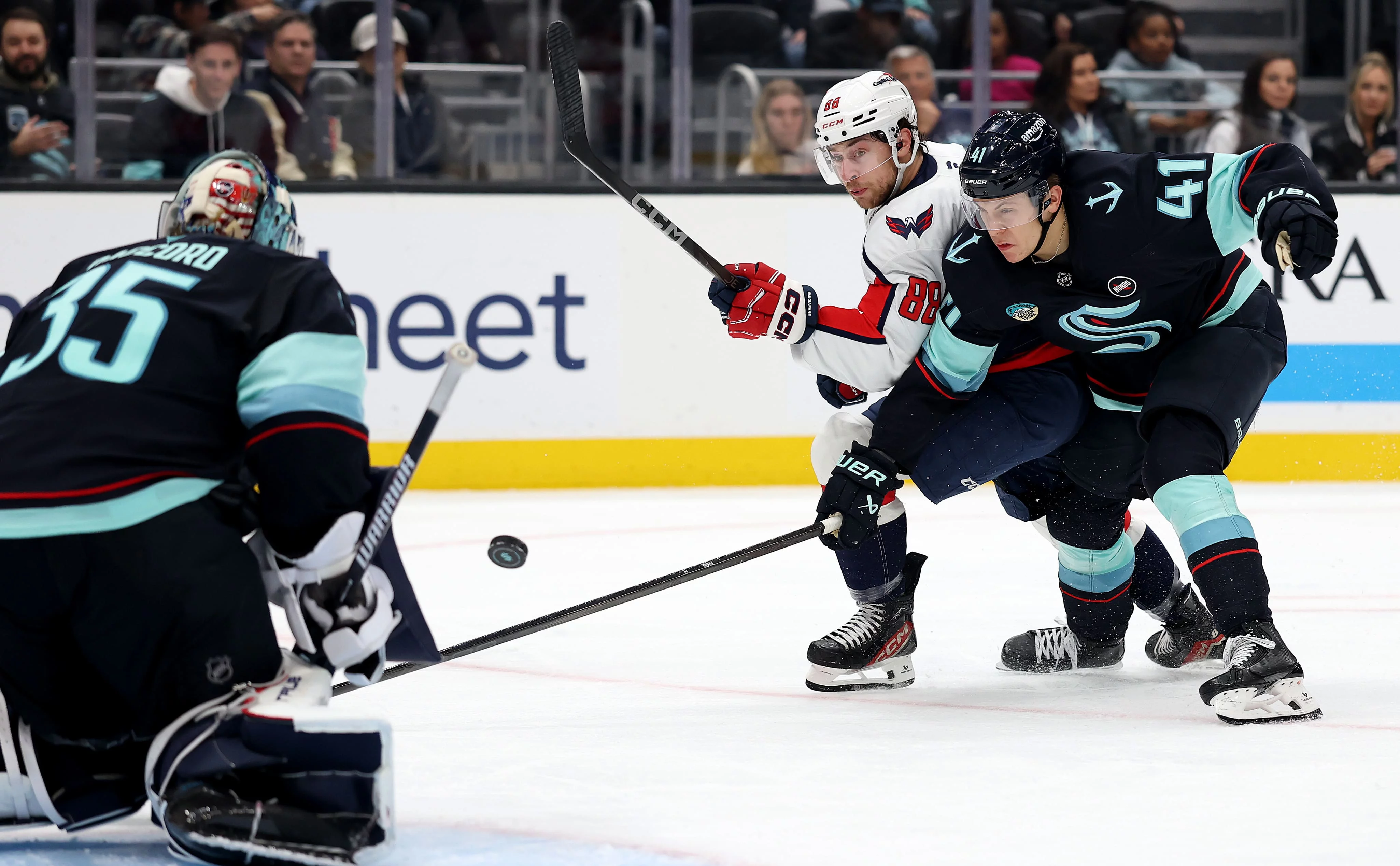 «Вашингтон Кэпиталз» и «Сиэтл Кракен» (Steph Chambers/Getty Images)