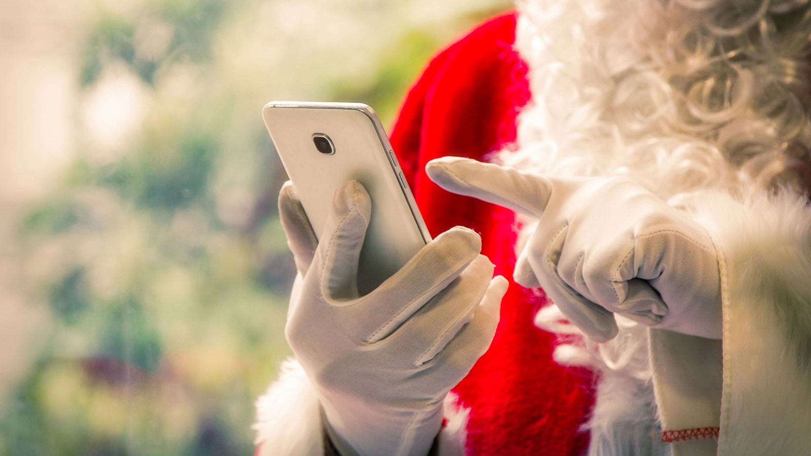 Мошенники придумали схему обмана россиян с «Тайным Сантой»