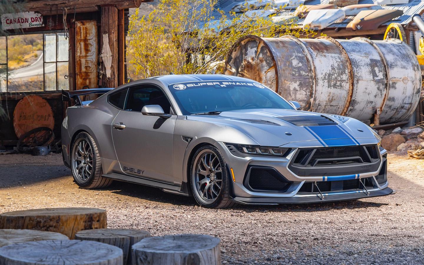 Эти машины представили на новогодних праздниках. Топ-5 самых неординарных