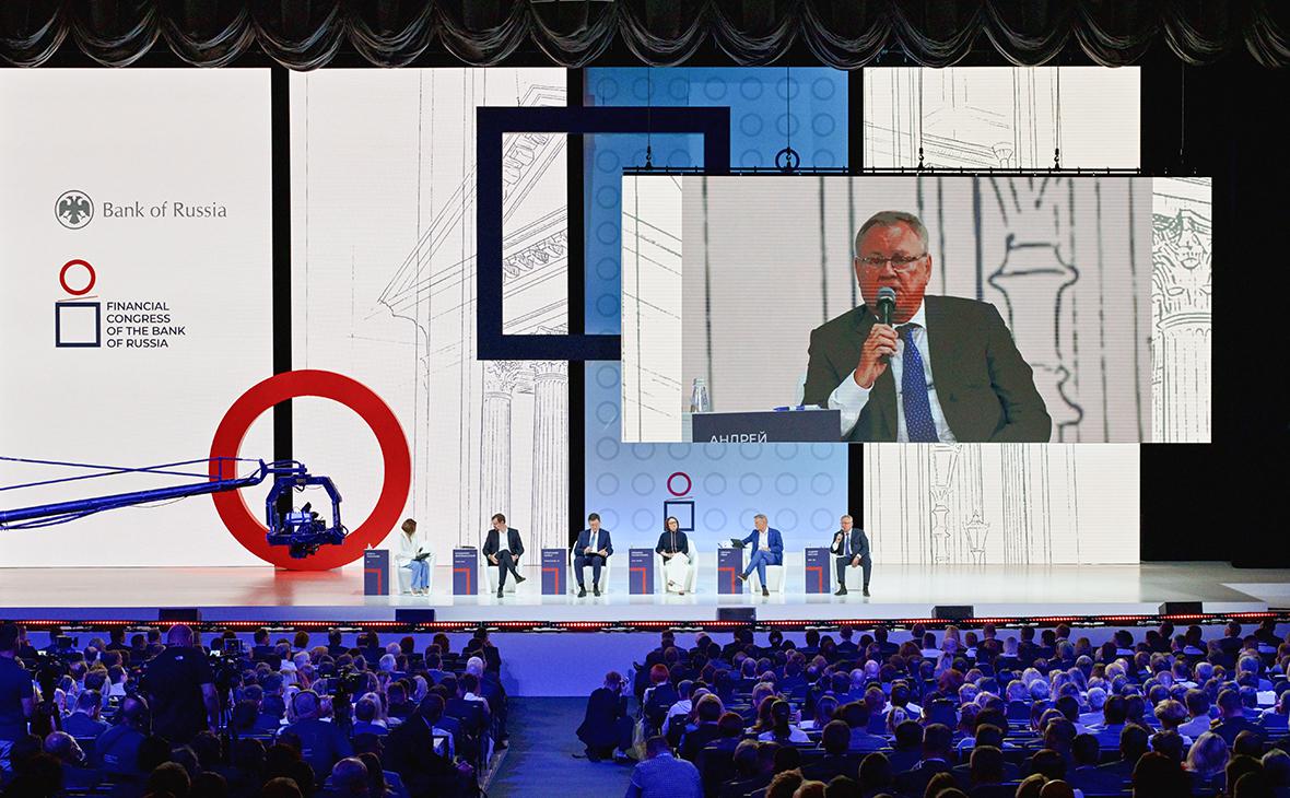 Костин заявил, что Россия «слишком увлеклась» словом «суверенитет»