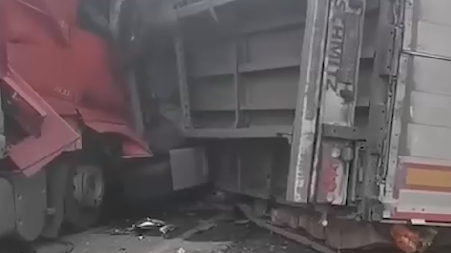 В Омской области в ДТП попал автобус с футболистами