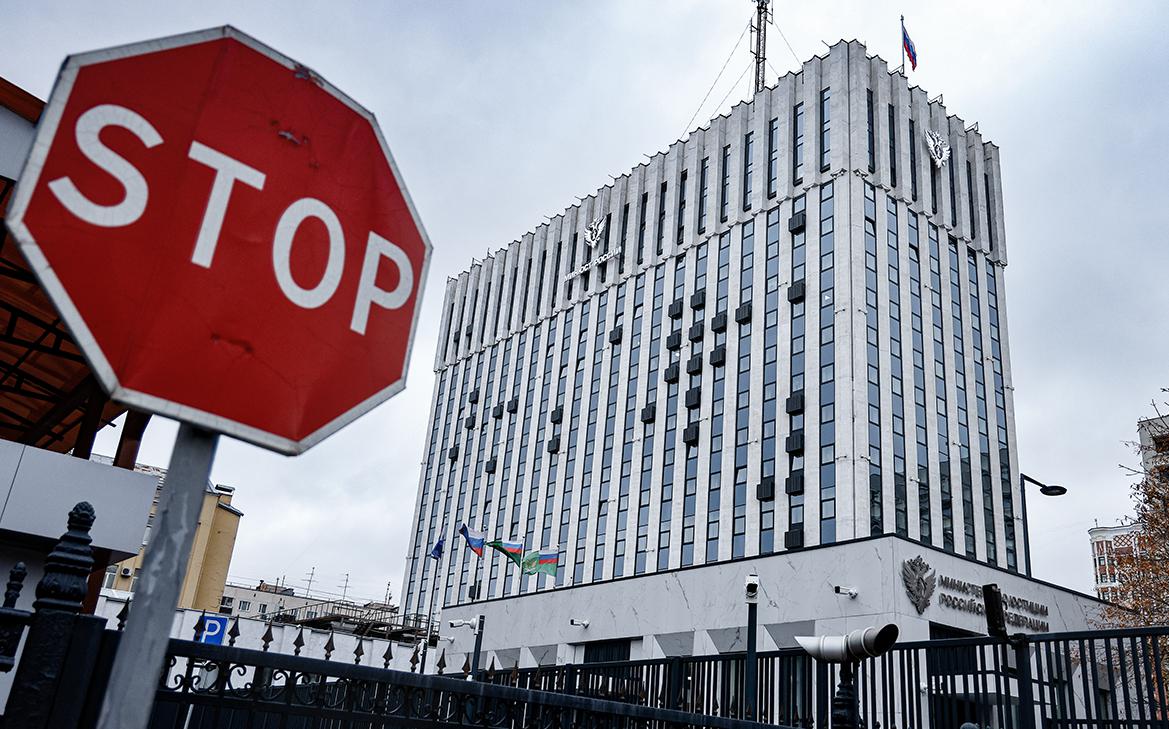 Минюст потребовал признать экстремистскими две ЛГБТ-организации