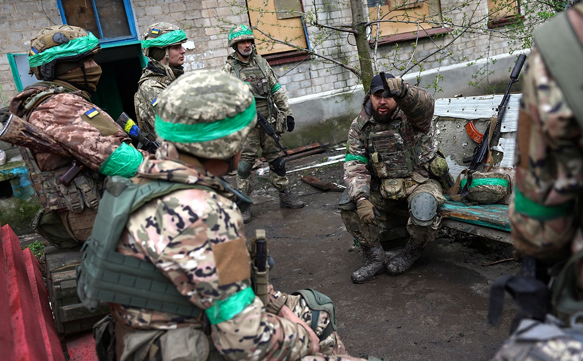 Kai Pfaffenbach / Reuters