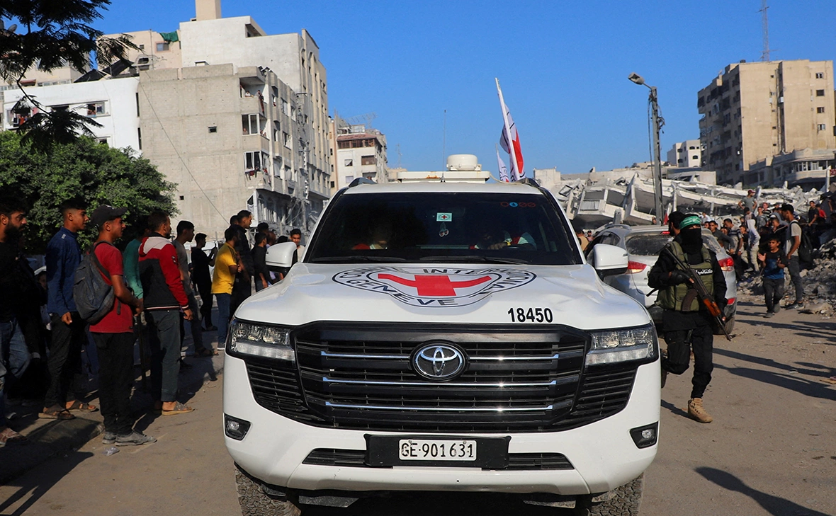 Ebrahim Hajjaj / Reuters