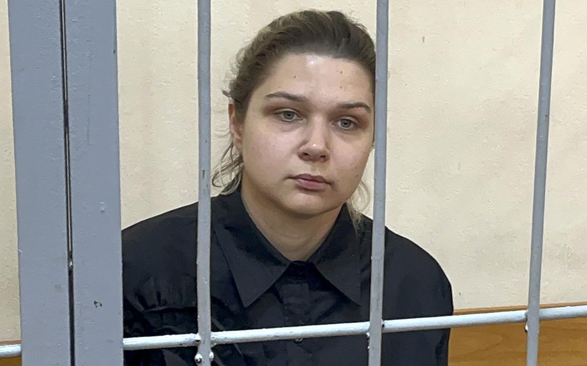 Обвиняемая в убийстве экс-мэра Самары Тархова попросилась на фронт