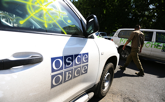 Автомобили миссии ОБСЕ в Донецкой области