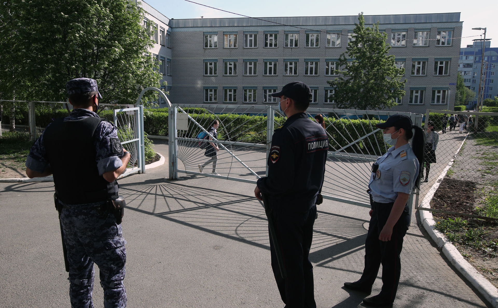 Новости нападение на россию сегодня. Стрельба в школе Белгород. Воруженное нападения в школу. Последнее нападение на школу в России. Стрельба в российских школах.