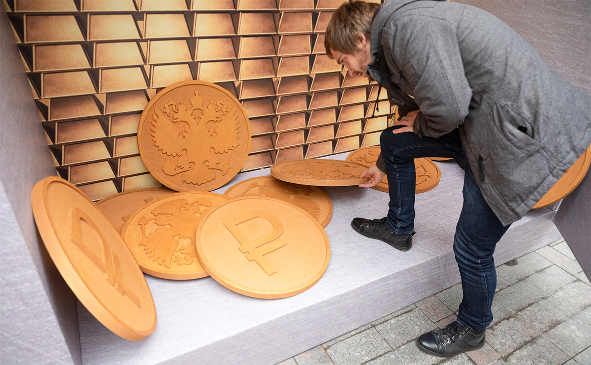 Евгений Разумный / Ведомости / ТАСС