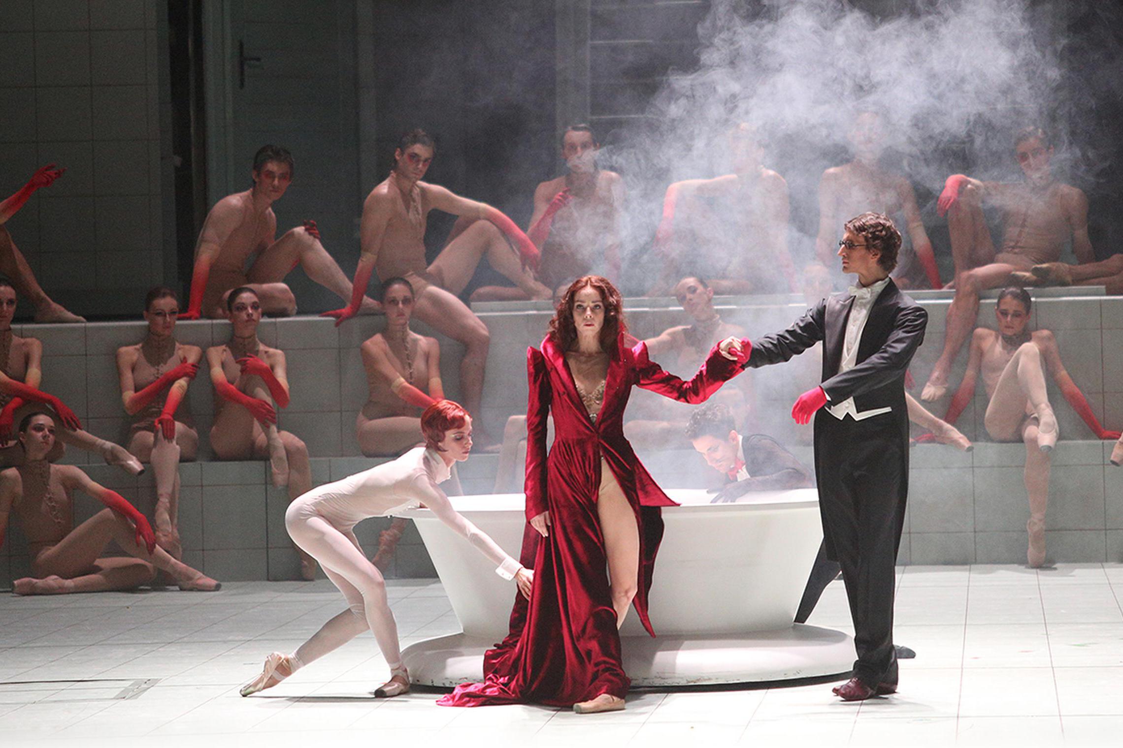 Сцена балета «Мастер и Маргарита»