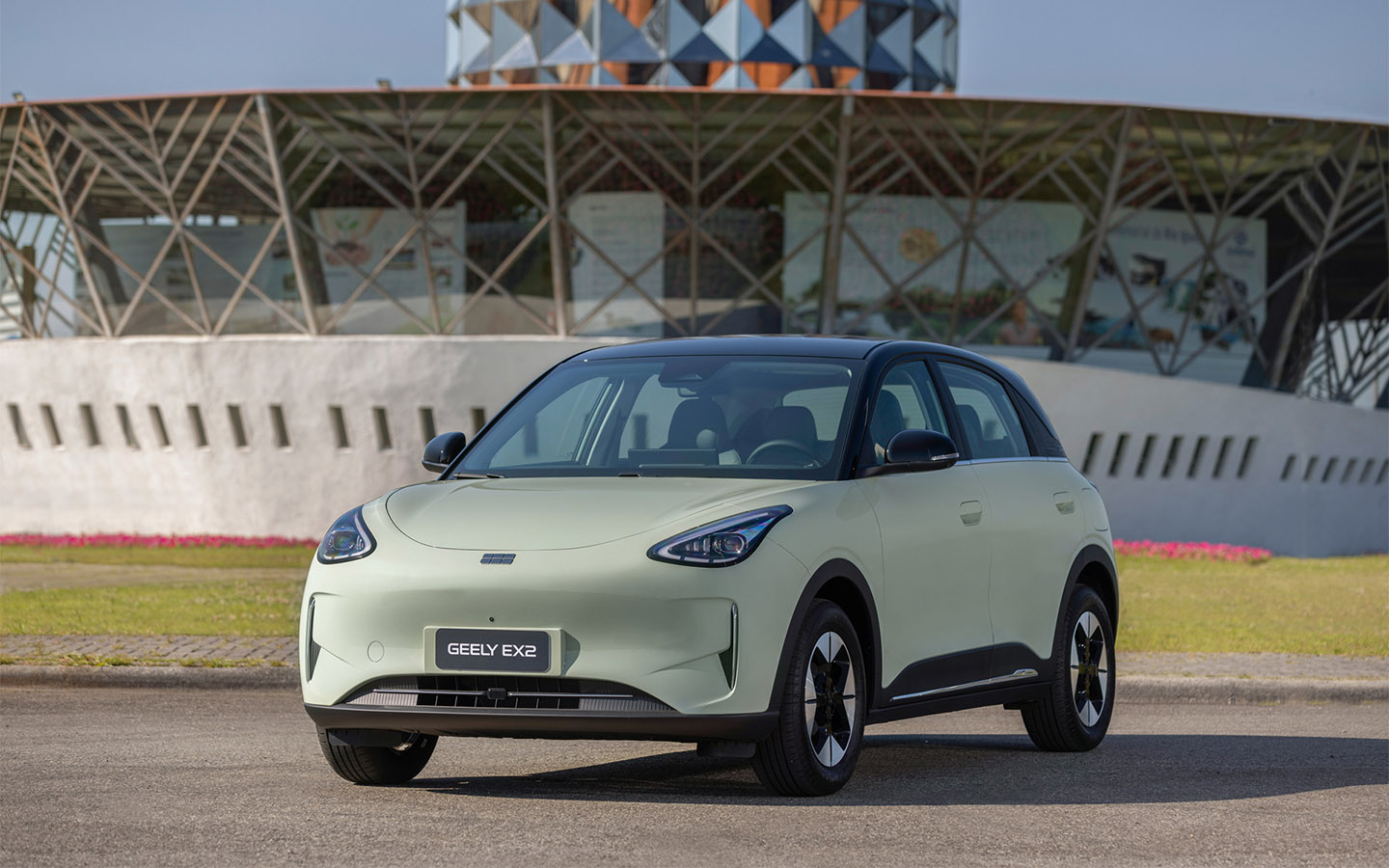 Geely EX2