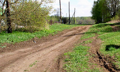 На строительство сельских дорог выделено 18 млрд рублей